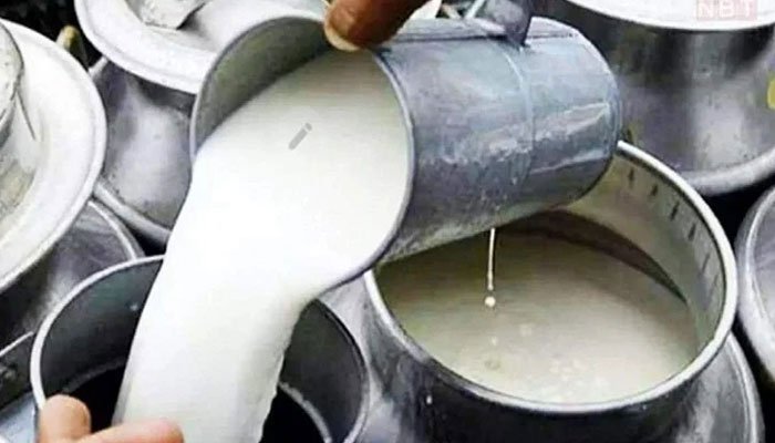 کراچی میں یوریا ملے دودھ کی فروخت کا انکشاف، درجنوں دکانیں سیل