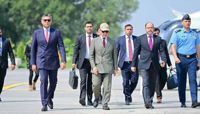 وزیراعظم شہباز شریف سرکاری دورے پر سعودی عرب روانہ