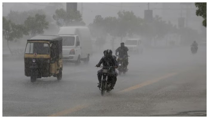 کراچی میں موسلادھار بارش کا سلسلہ کب تک جاری رہیگا؟