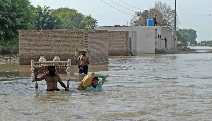 دریائے ستلج میں پانی کم ہونے کے باوجود بہاولپور کی درجنوں بستیوں میں کئی کئی فٹ پانی موجود
