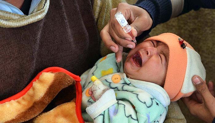 ملک میں پولیو وائرس کے آؤٹ بریک کا خطرہ، وزیراعظم نے اجلاس طلب کرلیا