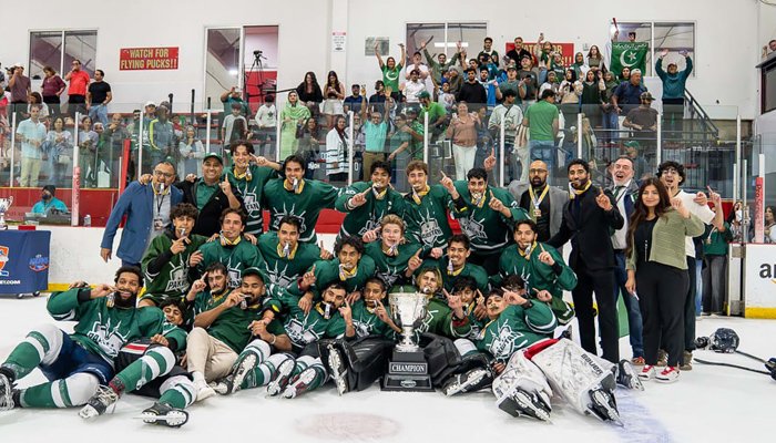 امریکا میں مقیم پاکستانیوں نے آئس ہاکی کے میدان میں تاریخ رقم کر دی