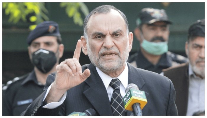 سینیٹر اعظم سواتی متنازع ٹوئٹس کے 2 کیسز سے بری