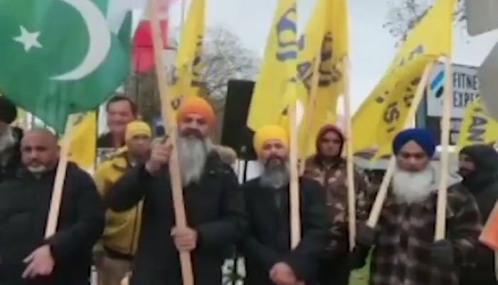 پاکستان کیخلاف بھارتی وزیردفاع کے بیان پر سکھوں کاکینیڈا میں مظاہرہ