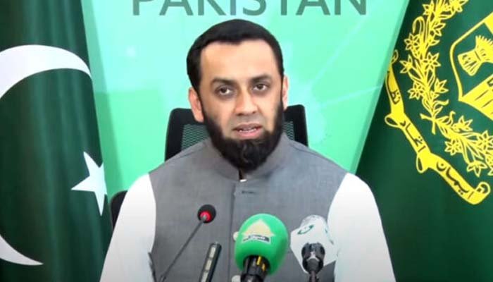 وفاق کے پی میں امداد پہنچا رہا ہے، وزرا کے بیانات افسوسناک ہیں: عطا تارڑ