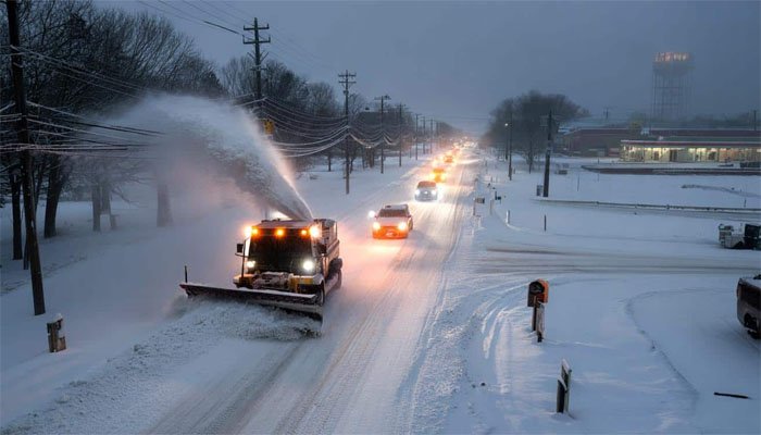 امریکا برفانی طوفان کی زد میں، ہزاروں پروازیں منسوخ اور تاخیر کا شکار