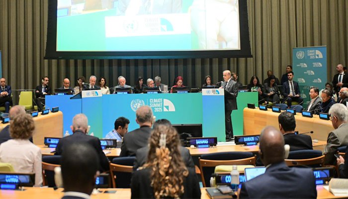 قرض موسمیاتی تبدیلیوں سے نمٹنے کا حل نہیں: وزیراعظم شہباز شریف