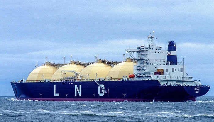 پاکستان قطر سے اضافی ایل این جی کی ترسیل مؤخر کرنیکی درخواست کریگا، وجہ کیا ہے؟
