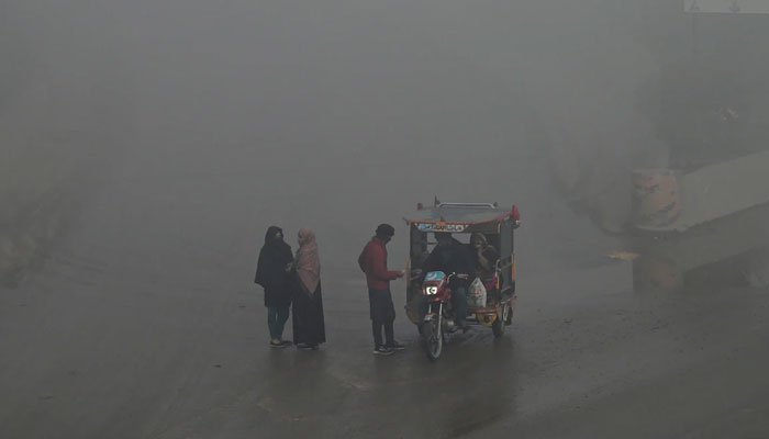 لاہور فضائی آلودگی کی زد میں، ائیر کوالٹی انتہائی خطرناک حد تک پہنچ گئی