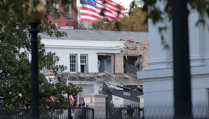 صدر ٹرمپ نے وائٹ ہاؤس کا ایک حصہ کیوں گرایا؟