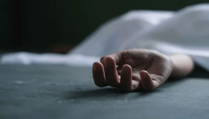 گوجرانوالہ: جہیز کم لانے پر جھگڑا، مبینہ طور پر تیزاب پلانے سے خاتون جاں بحق، شوہر گرفتار