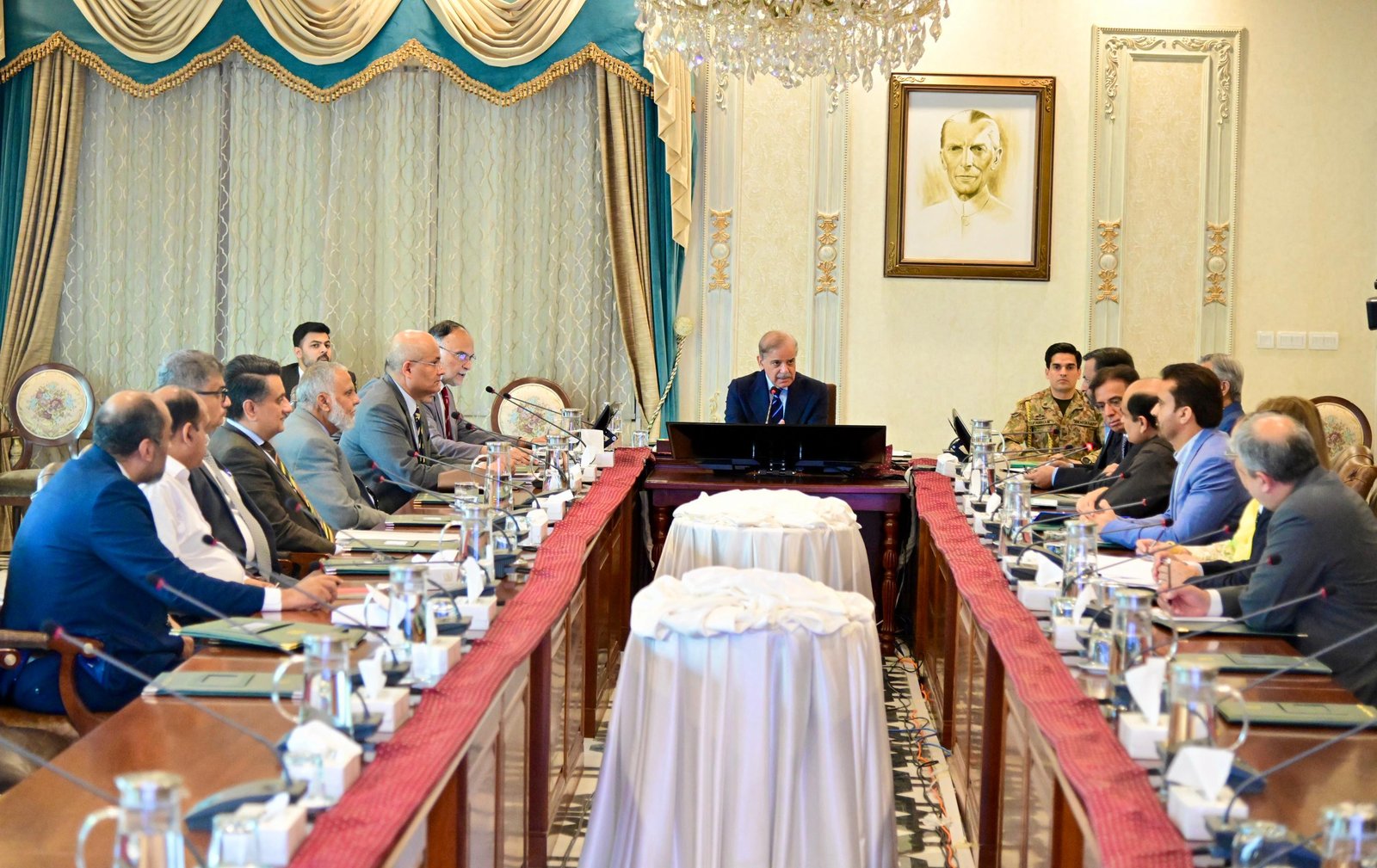 زیراعظم محمد شہباز شریف کی زیر صدارت جناح میڈیکل کمپلیکس اینڈ ریسرچ سینٹر کے حوالے سے جائزہ اجلاس