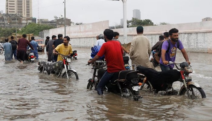 ملک کے مختلف حصوں میں مزید شدید بارشوں کی پیشگوئی، ندی نالوں میں طغیانی کا خدشہ