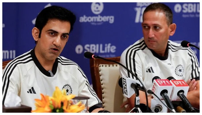 بدترین شکست کے بعد بھارتیوں کی نیند حرام، کوچ اور سلیکٹر کو ہٹانے کا مطالبہ